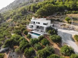 Villa Marmoris - private paradise, 250m above sea with unique view