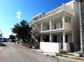 Apartments by the sea Razanj, Rogoznica - 5945，位于拉扎尼的酒店