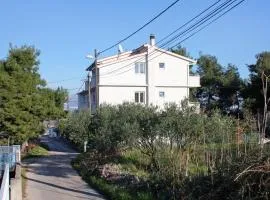 Apartments with a parking space Slatine, Ciovo - 5999