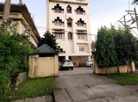 Hotel Pradyut - Biswanath Chariali，位于Dulāhātgaon的酒店