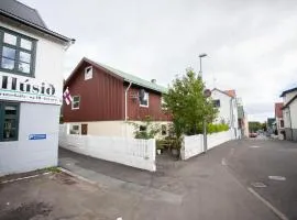 Lovely 2- bedroom apartment in central Tórshavn