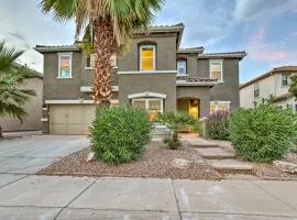 Private Pool & Hot Tub: Family Home in Gilbert