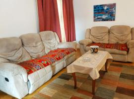 Jessy Charming apartment in Heliopolis，位于开罗男爵宫殿附近的酒店