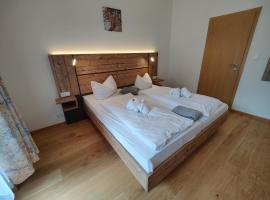 Ferien vom Ich, Bayerischer Wald, Hotel & Restaurant，位于Neukirchen的酒店