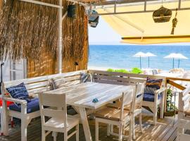 İmaj Beach Hotel，位于伊兹密尔的酒店