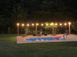 Happiness Country Retreat，位于Bubel的酒店