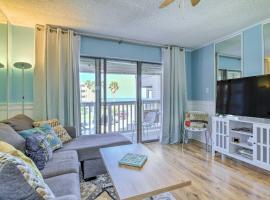 Beachside Corpus Christi Condo with Amenities!，位于科珀斯克里斯蒂的酒店