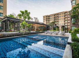 Rain Condo @ Cha Am-Huahin, Pool Access from room，位于Ban Bo Talung的酒店