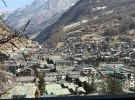 Triftbach - View over Zermatt
