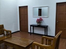 Kangar Jaya Lodging，位于加央的酒店