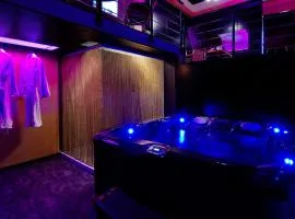 Mieuxqualhotel jacuzzi privatif Love room