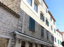 Apartments with WiFi Omis - 9460