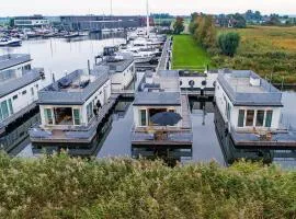 Stunning Ship In Aalsmeer With Harbor View