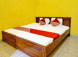 OYO 91573 Hotel Family Blitar，位于勿里达的酒店