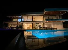 Brand new - ultra luxury villa Lavender Boka Hill
