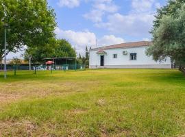 Lovely Home In Arahal Sevilla