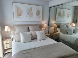 CBD Deluxe Private 2 Bedroom Apartment