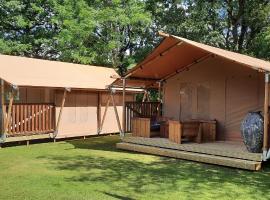 Happy Glamping，位于Wittelte的酒店
