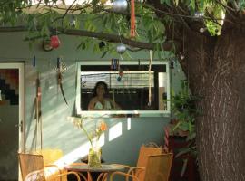 Habitaciones en casa encantada para viajeros，位于瓜莱瓜伊丘的民宿