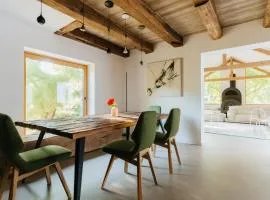 Villa LISA - VILLA WITH SWIMMING POOL AND HUGE GARDEN