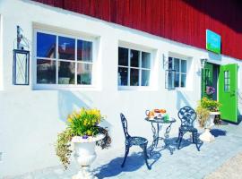 Högås Gård Hotell & Café，位于乌德瓦拉的酒店