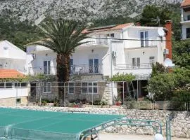 Apartments with a parking space Zivogosce - Porat, Makarska - 10032