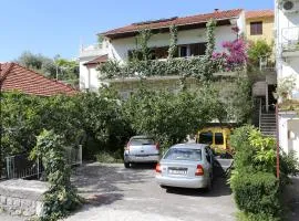 Apartments with a parking space Trpanj, Peljesac - 10111