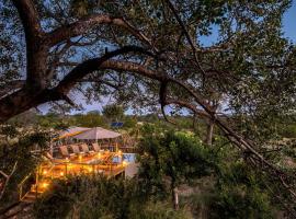 徒步非洲山林小屋，位于克拉塞利尔自然保护区的酒店