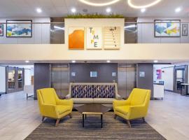 Holiday Inn Express & Suites Phoenix - Tempe by IHG，位于坦培的酒店