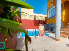 Inma Apartment Montaña La Data，位于圣巴托洛梅的带泳池的酒店