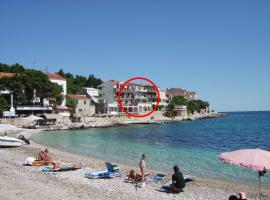 Apartments by the sea Milna, Hvar - 12244，位于米欧纳的酒店