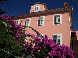 Apartments by the sea Mali Losinj (Losinj) - 12634