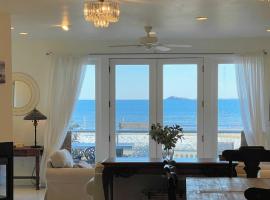 Egg Rock House - 4BR, 4.5BA - Modern Oceanfront，位于Swampscott的酒店