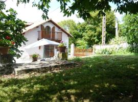 Gîte Saint-Paul-Lizonne, 3 pièces, 5 personnes - FR-1-616-224，位于Saint-Paul-Lizonne的度假屋