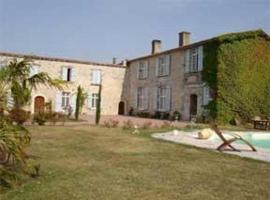 Le Chateau De Mornac，位于Mornac-sur-Seudre的酒店