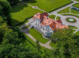 Pałac Łebunia，位于Łebunia的酒店