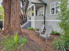 Modern Craftsman Garden Patio in Georgetown，位于西雅图的度假屋