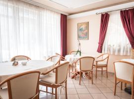 Kaiser Panzió，位于包姚的酒店