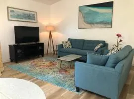 o BEAUTIFUL CONDO MINUTES FROM GORGEOUS CLEARWATER BEACHES o