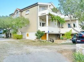 Apartments by the sea Vrsi - Mulo, Zadar - 12519