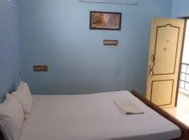 Parisha Residency- Temple Side Hotel