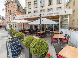 H&ocirc;tel Le Petit Po&egrave;te，位于埃希特纳赫的宠物友好酒店
