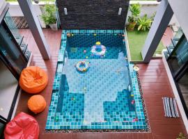 Richly pool villa@Phitsanulok，位于Ban Ko的度假短租房