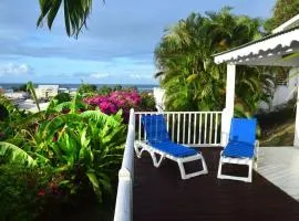 LE LAGON BLEU, BUNGALOWS Vue sur MER , 350 m de la plage