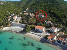 Apartments and rooms by the sea Zuljana, Peljesac - 256，位于乌尔贾纳的酒店