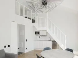 SK67 Stylish and Full Equipped loft with free parking