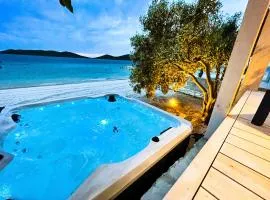 BUQEZ ECO RESORT - Beach Villa 81 - 1st Sea Line by beach