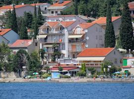 Apartments by the sea Selce, Crikvenica - 2364，位于塞尔瑟的酒店