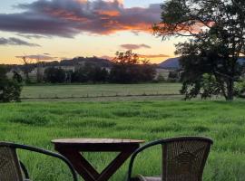 Vacy Hunter Valley Lodge，位于Vacy的汽车旅馆