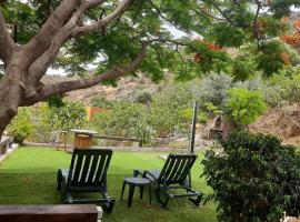 Peaceful house set on a vineyard & work friendly，位于巴尔塞基略的酒店